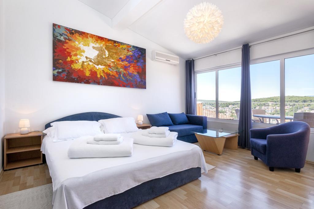 Ferienwohnung Big Blue Jelsa  Exterior foto